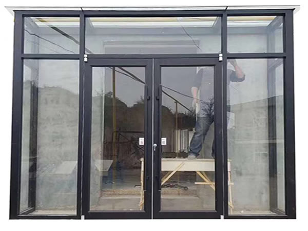 Aluminium shopfront